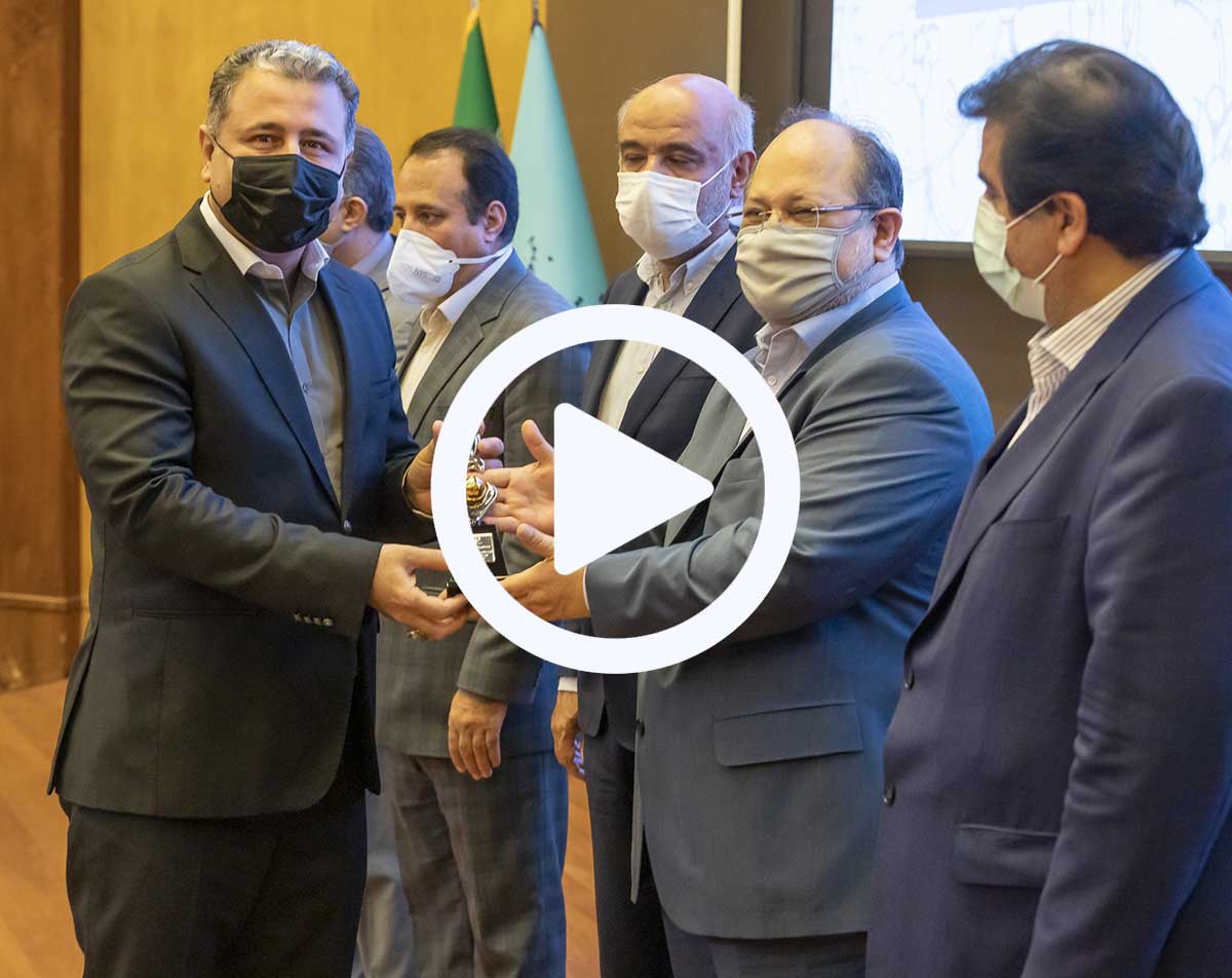 کسب نشان عالی درخشان جهش تولید از سوی پتروشیمی امیرکبیر