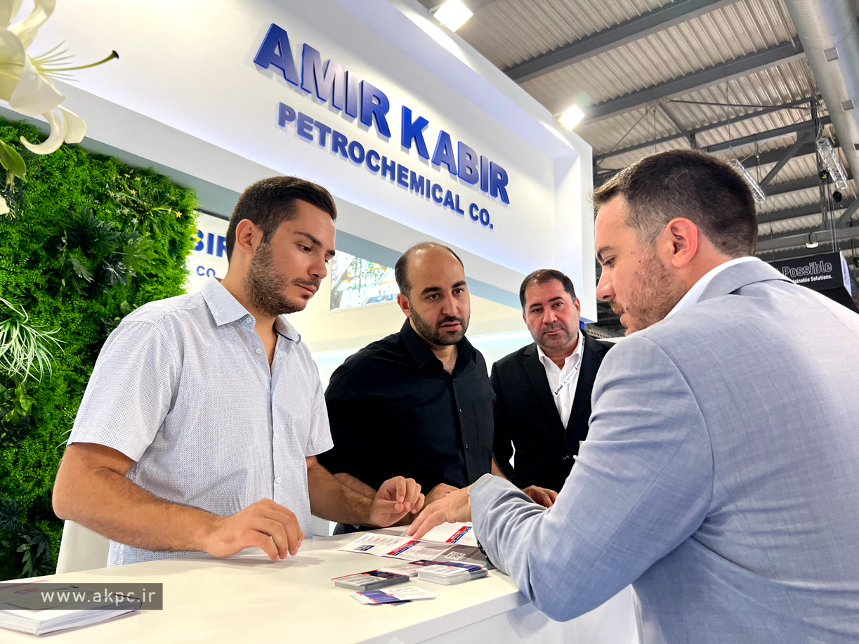 نمایشگاه plasti میلان پتروشیمی امیرکبیر