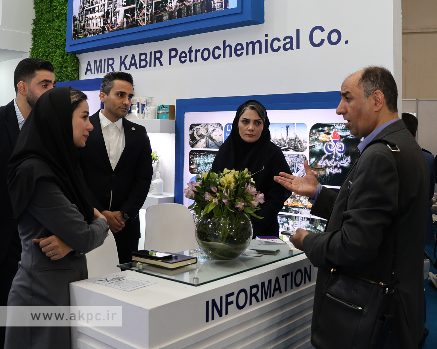 هفدهمین نمایشگاه ایران پلاست