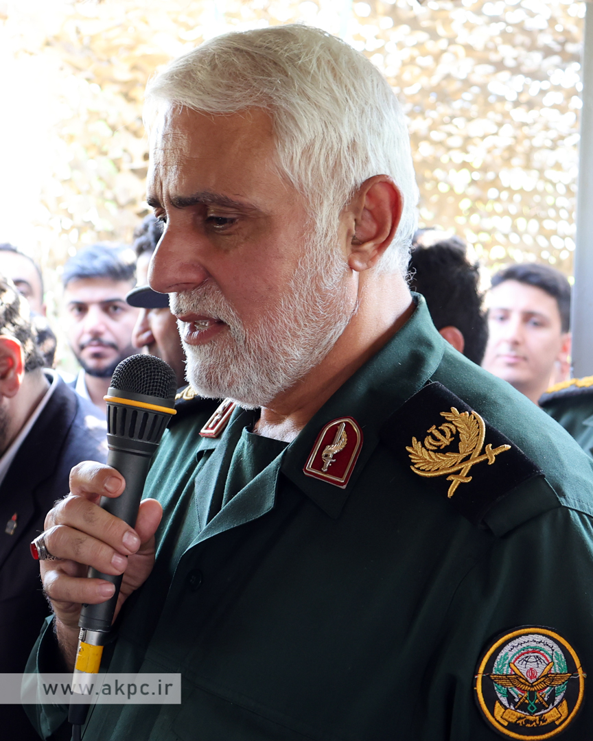 کلنگ زنی یادمان شهید گمنام پتروشیمی امیرکبیر