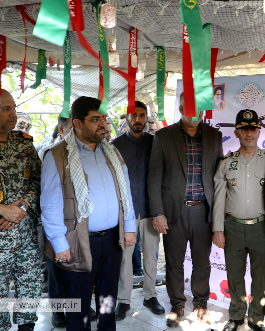 کلنگ زنی یادمان شهید گمنام پتروشیمی امیرکبیر